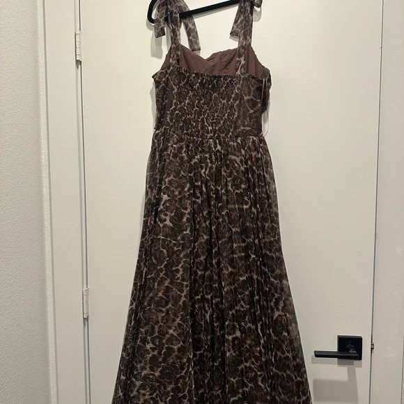 Leopard Print Tie Shoulder Maxi Dress - Picture 3 of 5